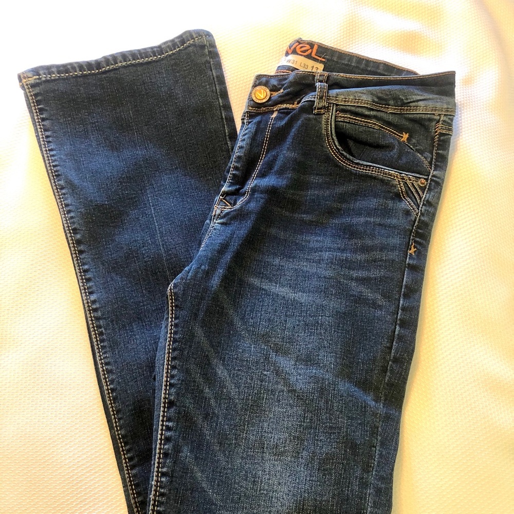 Vevel Bootcut Jeans